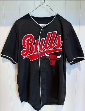 NBA Chicago Bulls Button Up Jersey Black Red White Size Medium